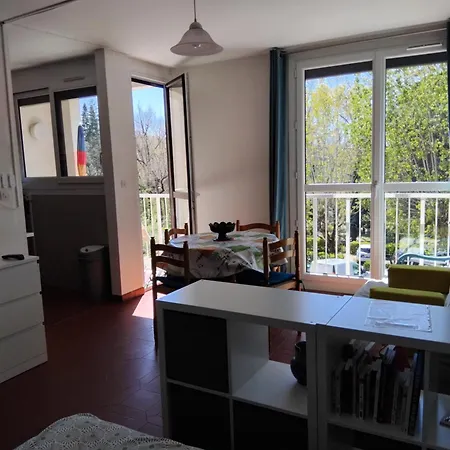 Apartment Ideal Curiste
